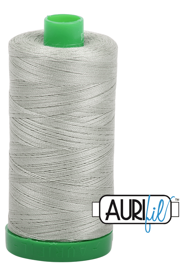 Aurifil Mako 40wt 2-ply Cotton 1000 m 1094 yd. spool - 2902 Light Laurel Green Aurifil Mako 40wt 2-ply Cotton 1000 m 1094 yd. spool - 2902 Light Laurel Green