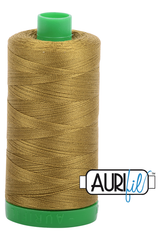 Aurifil Mako 40wt 2-ply Cotton 1000 m 1094 yd. spool - 2910 Medium Olive Aurifil Mako 40wt 2-ply Cotton 1000 m 1094 yd. spool - 2910 Medium Olive