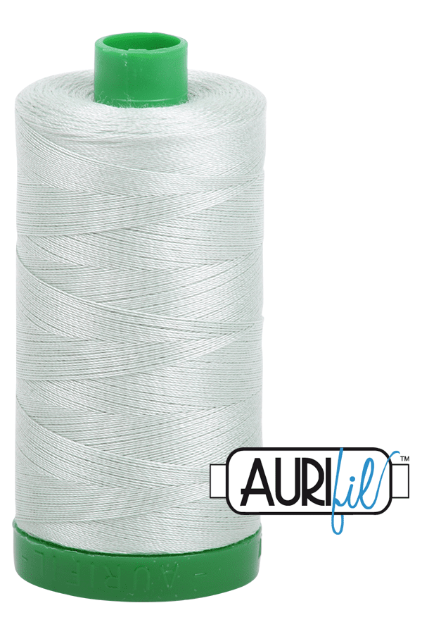 Aurifil Mako 40wt 2-ply Cotton 1000 m 1094 yd. spool - 2912 Platinum Aurifil Mako 40wt 2-ply Cotton 1000 m 1094 yd. spool - 2912 Platinum