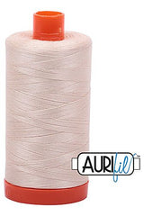 Aurifil Mako 50wt Cotton 1300 m 1422 yd. spool - 2000 Light Sand Aurifil Mako 50wt Cotton 1300 m 1422 yd. spool - 2000 Light Sand