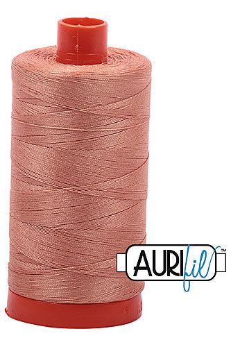 Aurifil Mako 50wt Cotton 1300 m 1422 yd. spool - 2215 Peach Aurifil Mako 50wt Cotton 1300 m 1422 yd. spool - 2215 Peach