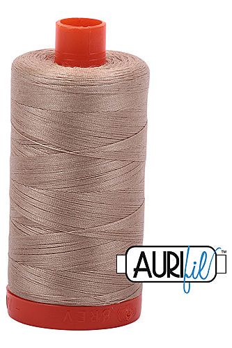 Aurifil Mako 50wt Cotton 1300 m 1422 yd. spool - 2326 Sand Aurifil Mako 50wt Cotton 1300 m 1422 yd. spool - 2326 Sand