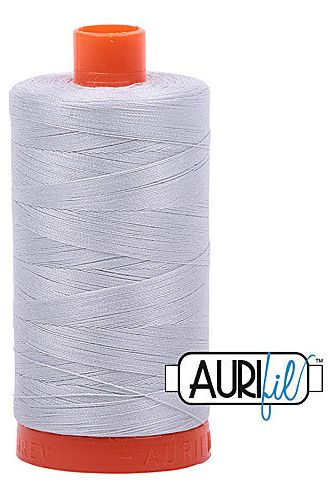 Aurifil Mako 50wt Cotton 1300 m 1422 yd. spool - 2600 Dove Aurifil Mako 50wt Cotton 1300 m 1422 yd. spool - 2600 Dove