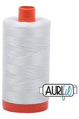 Aurifil Mako 50wt Cotton 1300 m 1422 yd. spool - 2800 Mint Ice Aurifil Mako 50wt Cotton 1300 m 1422 yd. spool - 2800 Mint Ice