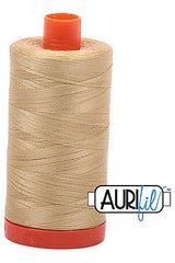 Aurifil Mako 50wt Cotton 1300 m 1422 yd. spool - 2915 Very Light Brass Aurifil Mako 50wt Cotton 1300 m 1422 yd. spool - 2915 Very Light Brass