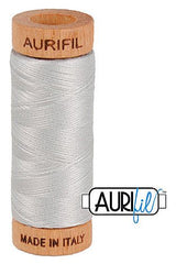 Aurifil Mako 80wt Cotton 274 m 300 yd. spool - 2615 Aluminium Aurifil Mako 80wt Cotton 274 m 300 yd. spool - 2615 Aluminium