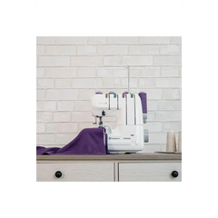 HUSQVARNA® VIKING® AMBER S | 100 Overlock Machine HUSQVARNA® VIKING® AMBER S | 100 Overlock Machine
