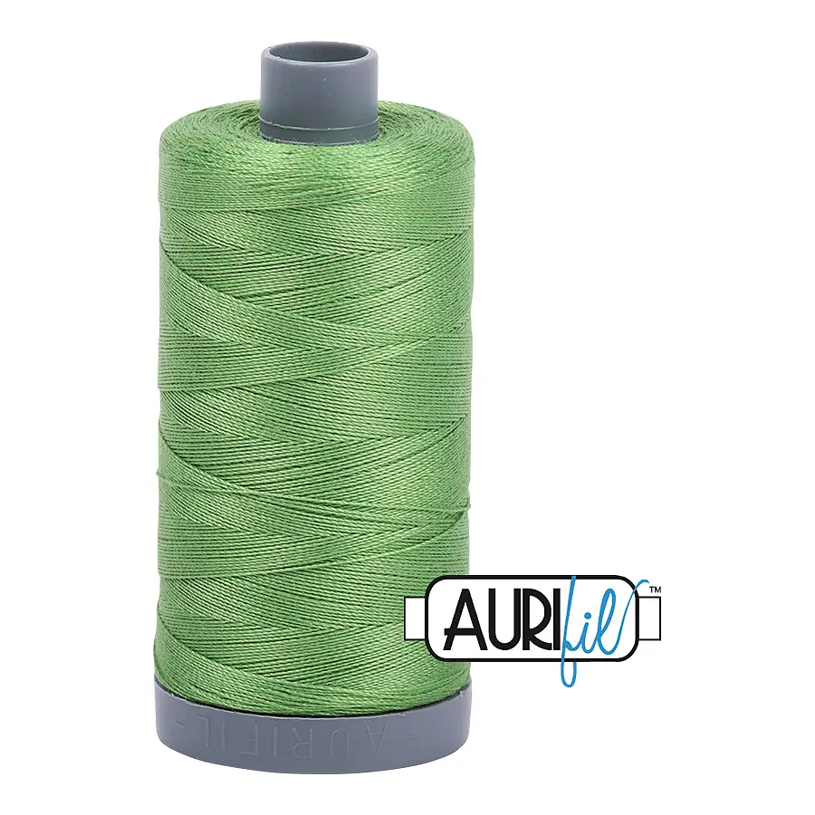 Aurifil Mako 28wt Cotton 750 m 820 yd. spool - 1114 Grass Green Aurifil Mako 28wt Cotton 750 m 820 yd. spool - 1114 Grass Green