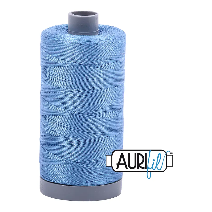 Aurifil Mako 28wt Cotton 750 m 820 yd. spool - 2725 Light Wedgewood Aurifil Mako 28wt Cotton 750 m 820 yd. spool - 2725 Light Wedgewood