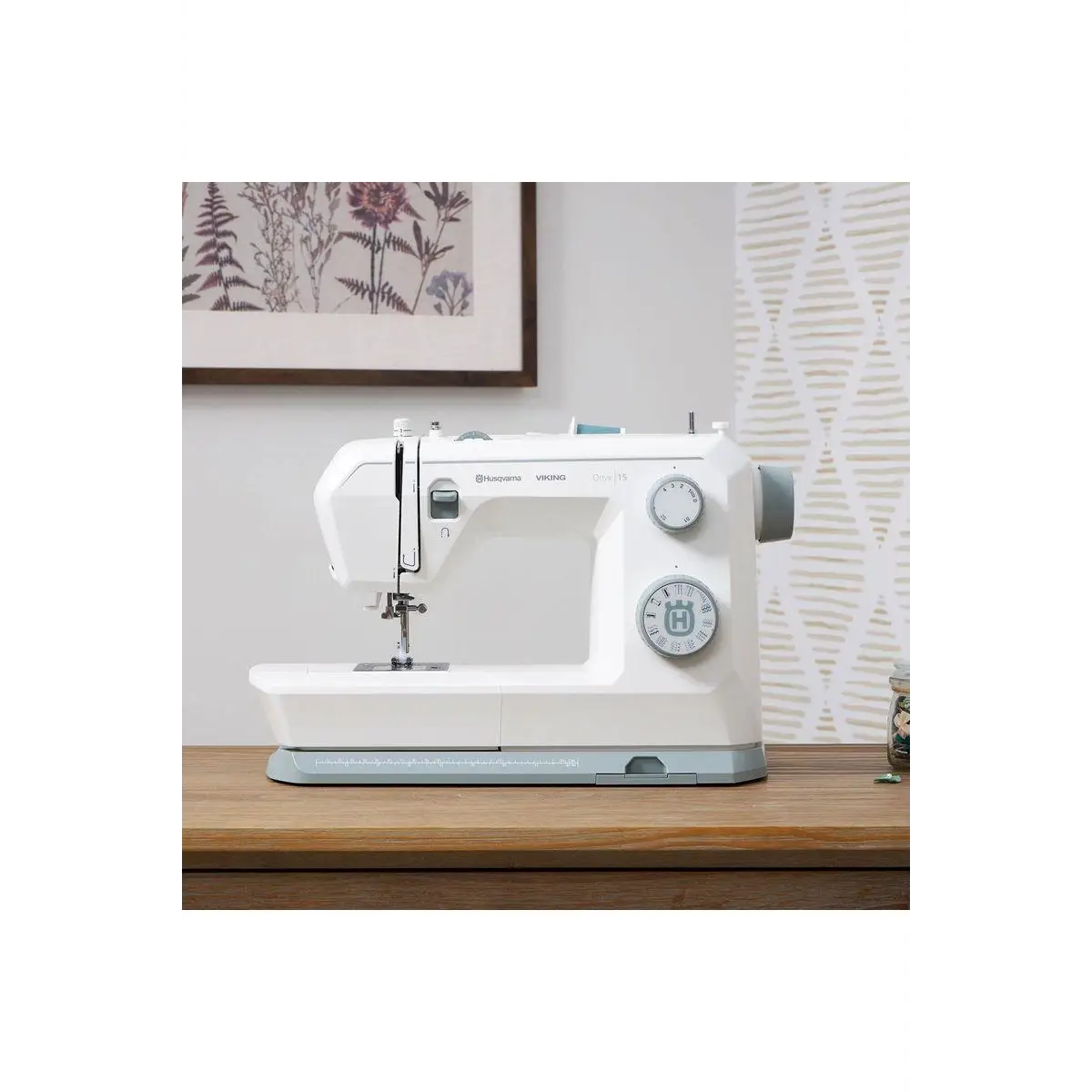HUSQVARNA® VIKING® ONYX 15 Sewing Machine