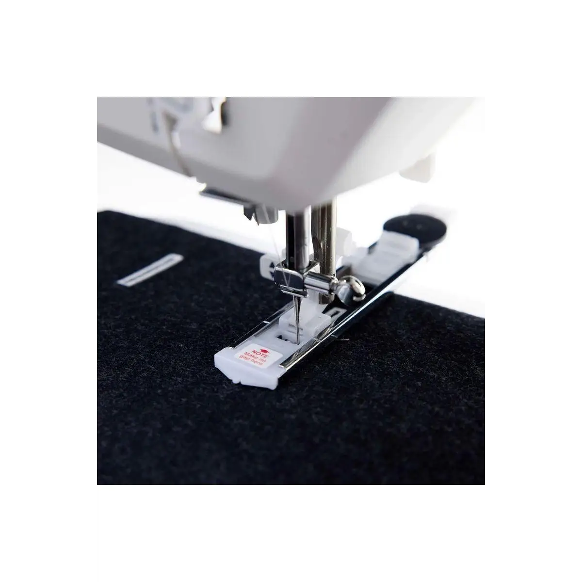 HUSQVARNA® VIKING® ONYX 25 Sewing Machine HUSQVARNA® VIKING® ONYX 25 Sewing Machine