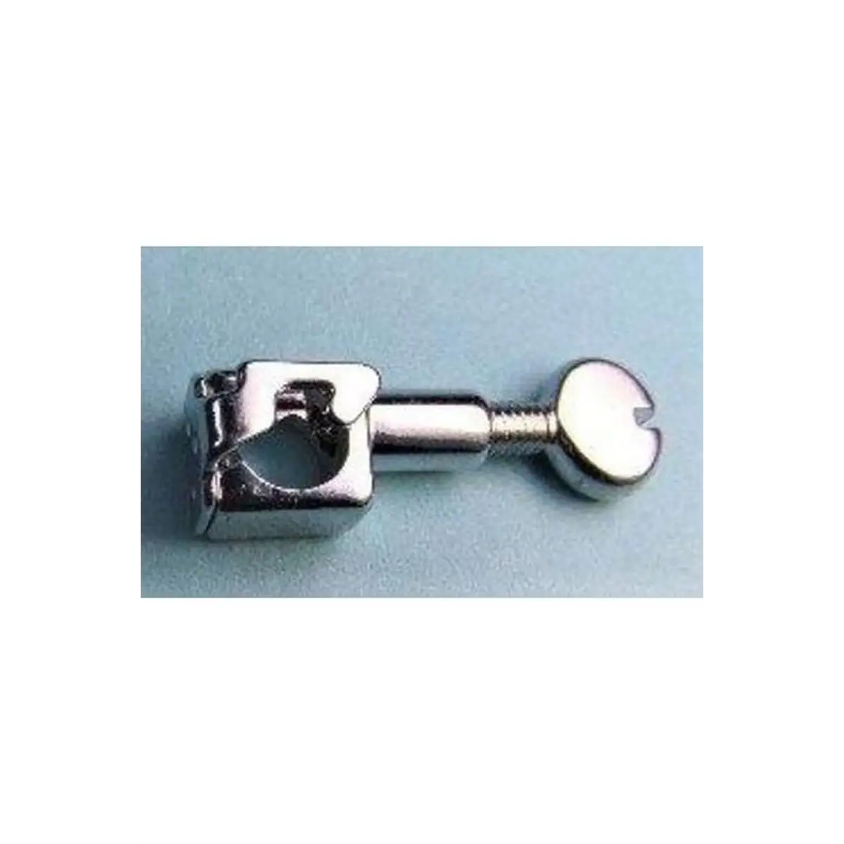 Singer 2250 2259 2263 3323 4411 5511 Needle Clamp Singer 2250 2259 2263 3323 4411 5511 Needle Clamp