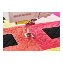 Bernina 790 E PRO ** FREE GIFT WITH PURCHASE **