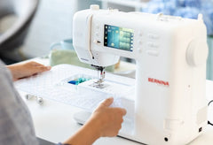 Bernina 335 (Gen 2) With BONUS BUNDLE