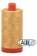 Aurifil Mako 50wt Cotton 1300 m 1422 yd. spool - 2134 Spun Gold