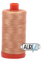 Aurifil Mako 50wt Cotton 1300 m 1422 yd. spool - 2320 Light Toast