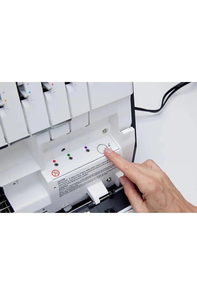 PFAFF® admire™ air 6000 Coverlock Machine