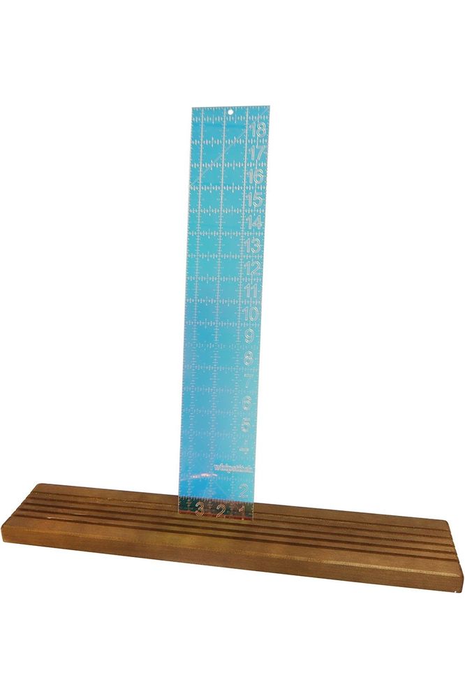 Whipstitch Fat Quarter 3.5" x 18" Ruler