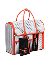 Free! Bernette Machine Tote with the purchase of a b33, b35, b37, b38, or b05 Academy machine.