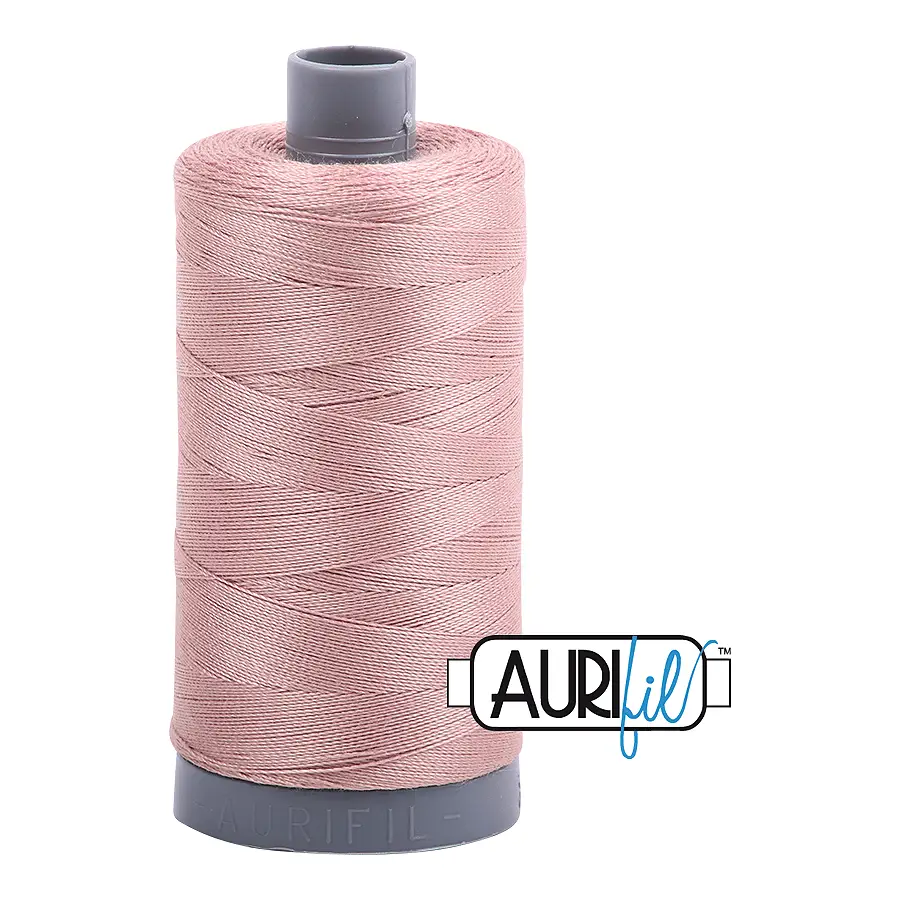 Aurifil Mako 28wt Cotton 750 m 820 yd. spool - 2375 Antique Blush