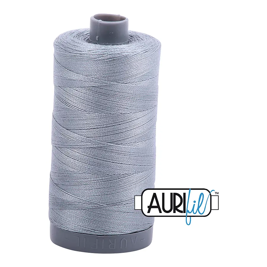 Aurifil Mako 28wt Cotton 750 m 820 yd. spool - 2610 Light Blue Grey