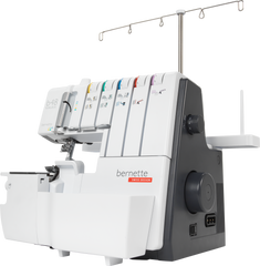 bernette 48 FUNLOCK overlocker, angled right