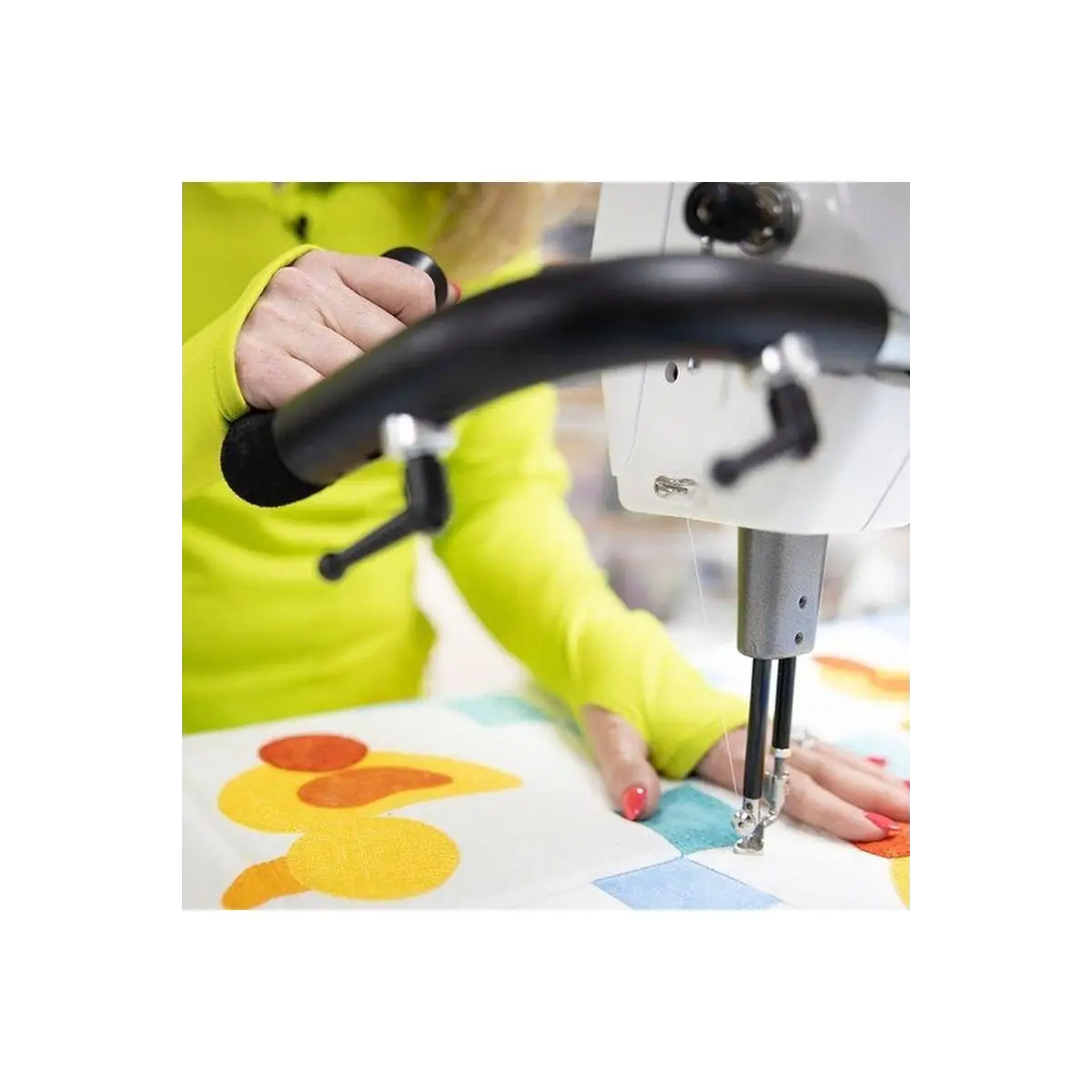 Handi Quilter Amara 20 with Prostitcher