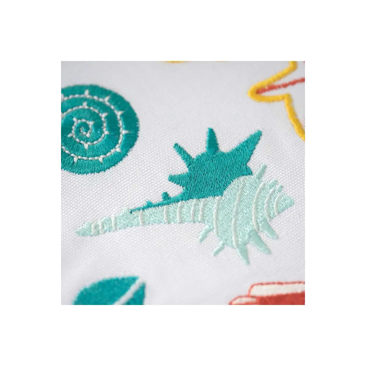 HUSQVARNA® VIKING® DESIGNER RUBY 90 Sewing & Embroidery Machine