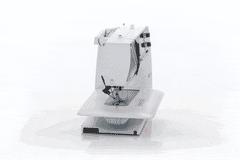 Bernina 570 QE with BONUS BUNDLE