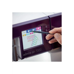 PFAFF® admire air 7000 Coverlock Machine