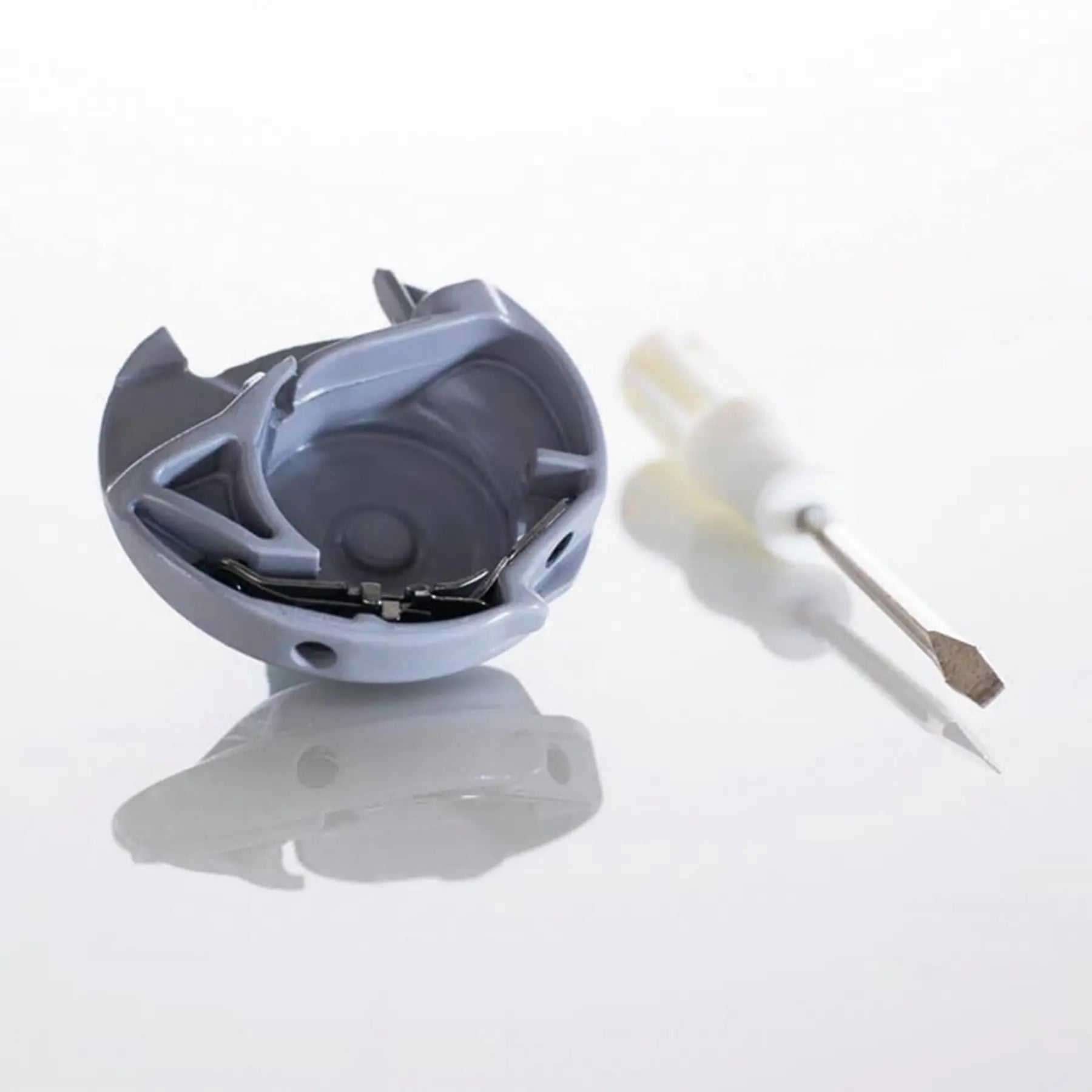 PFAFF® creative™ Bobbin Case - Bobbins