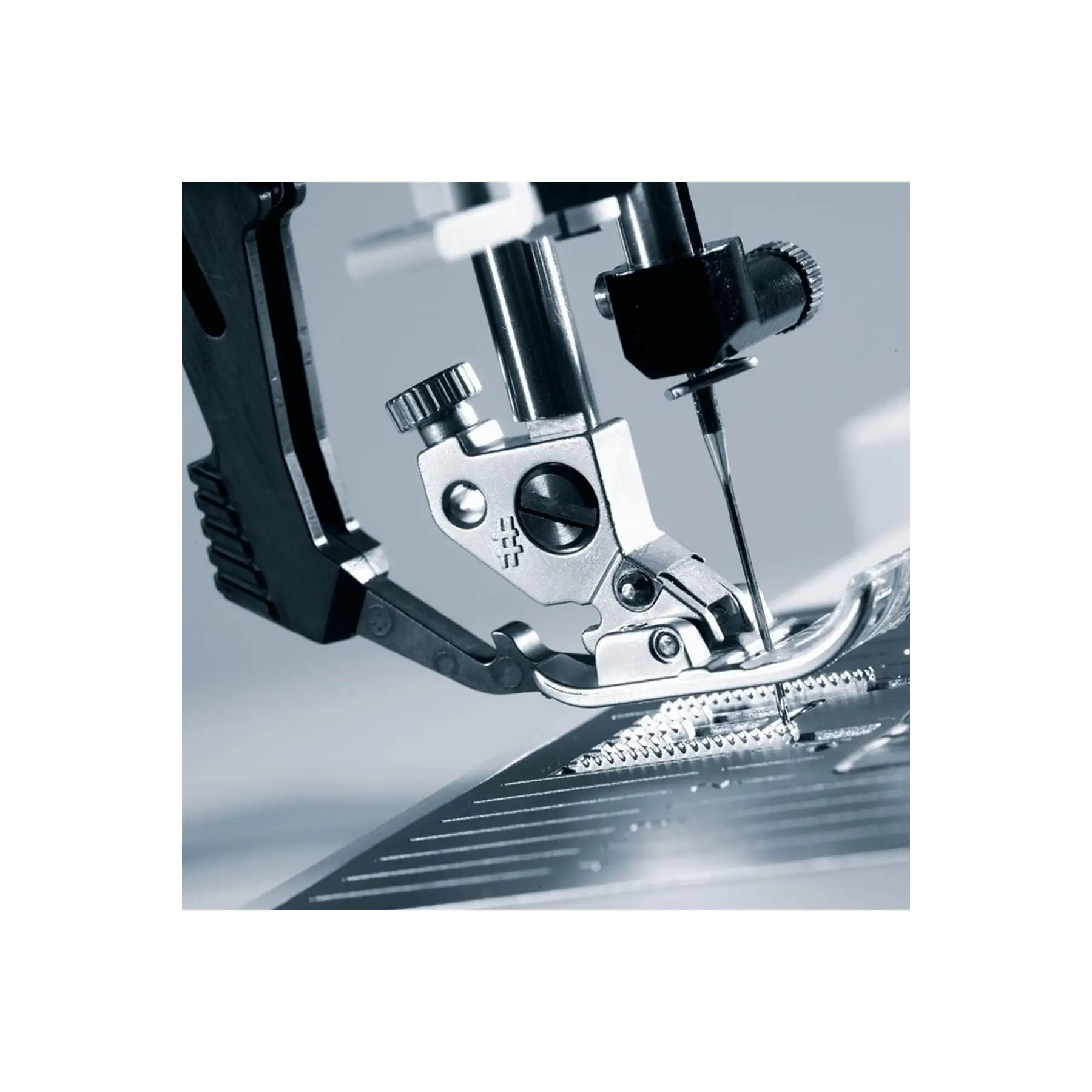 PFAFF® expression™ 720 Sewing Machine Special Edition