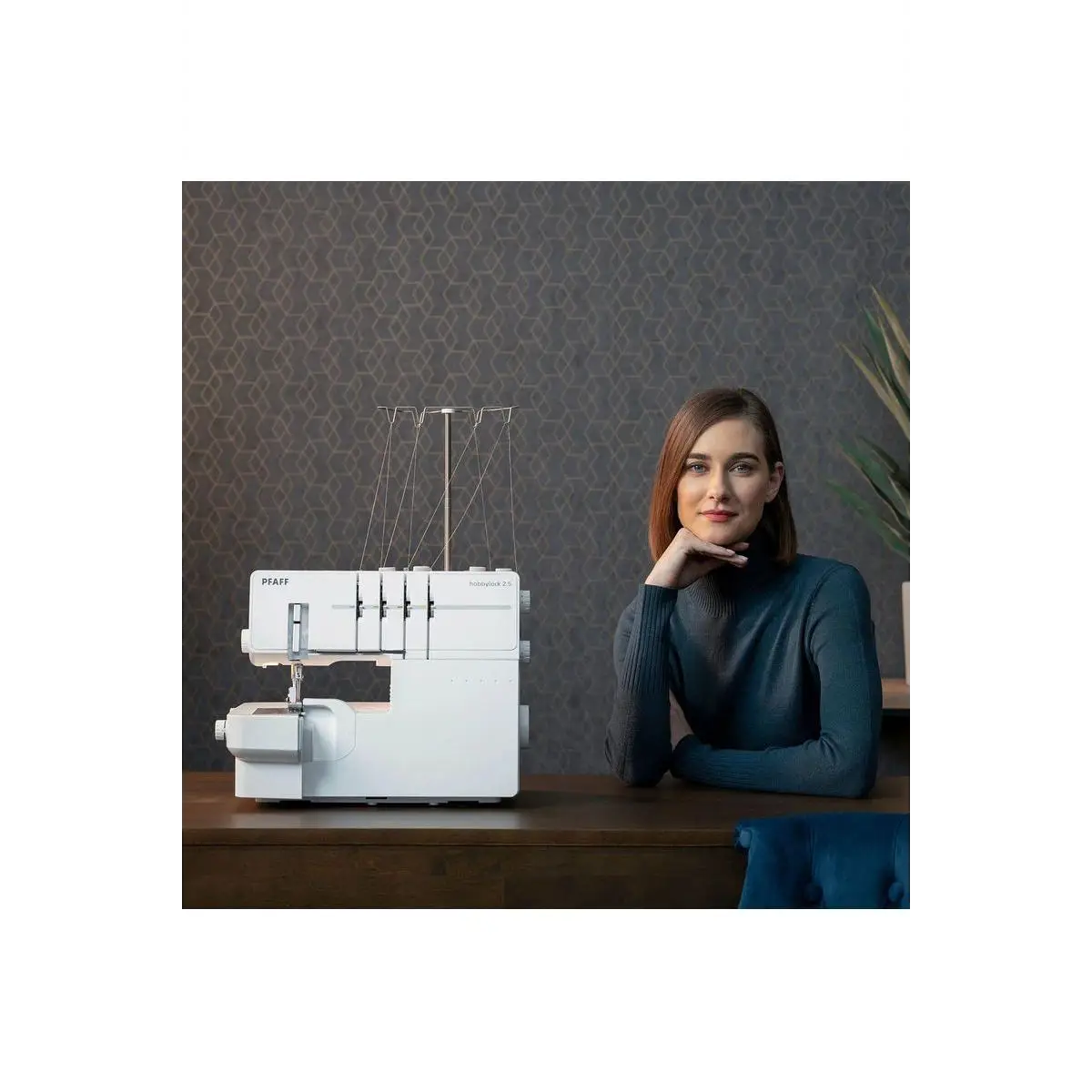 PFAFF® hobbylock 2.5 Overlock Machine