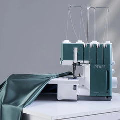 PFAFF® admire™ 3000 Overlock Machine